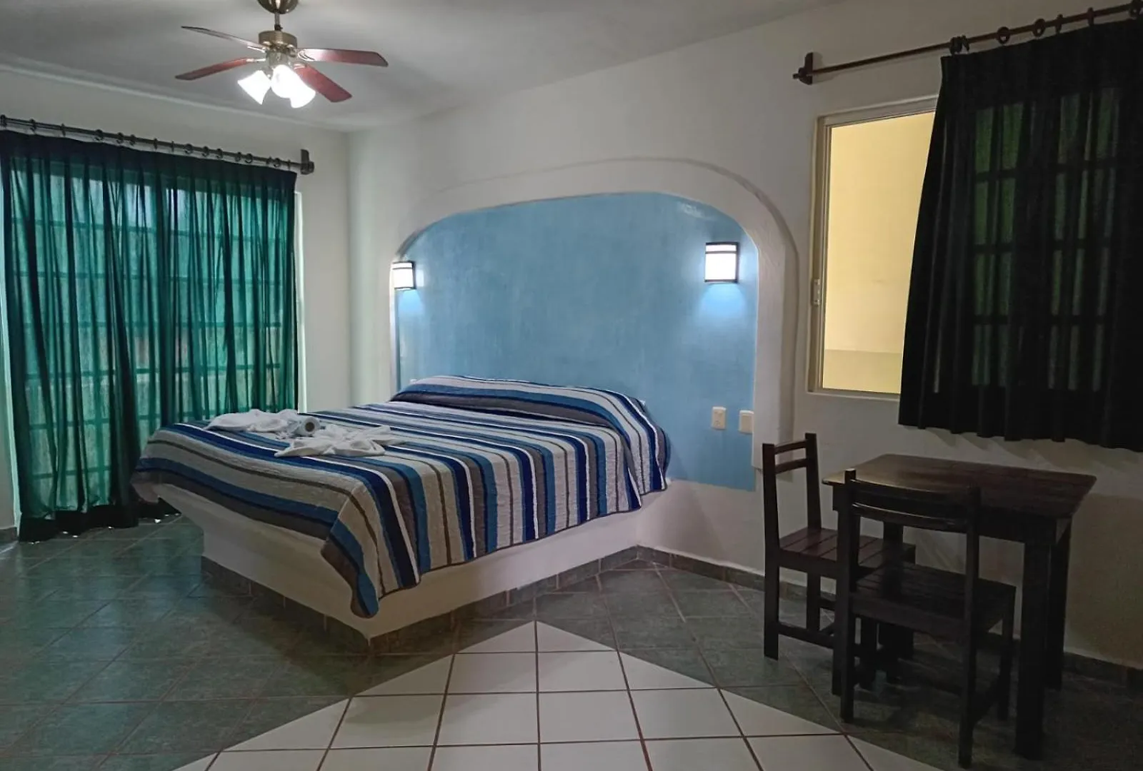 Hotel Atlantida Плая-дель-Кармен 0*,  Мексика